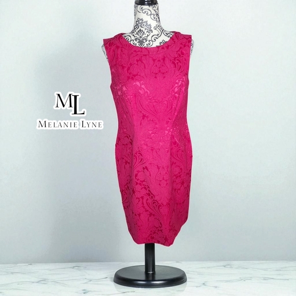 Source Unknown Dresses & Skirts - MELANIE LYNE Pink Damask Print Sleeveless Dress - 8